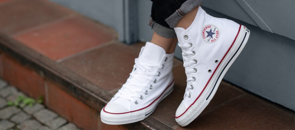 Come pulire le Converse bianche e riportarle al bianco candido? | Blog  escarpe.it
