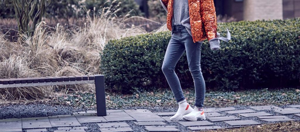 scarpe sportive bianche