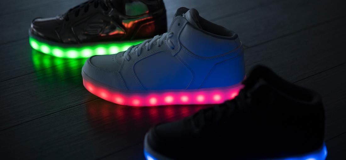 Scarpe con luci LED: vale la pena comprarle per il bambino? | Blog  escarpe.it